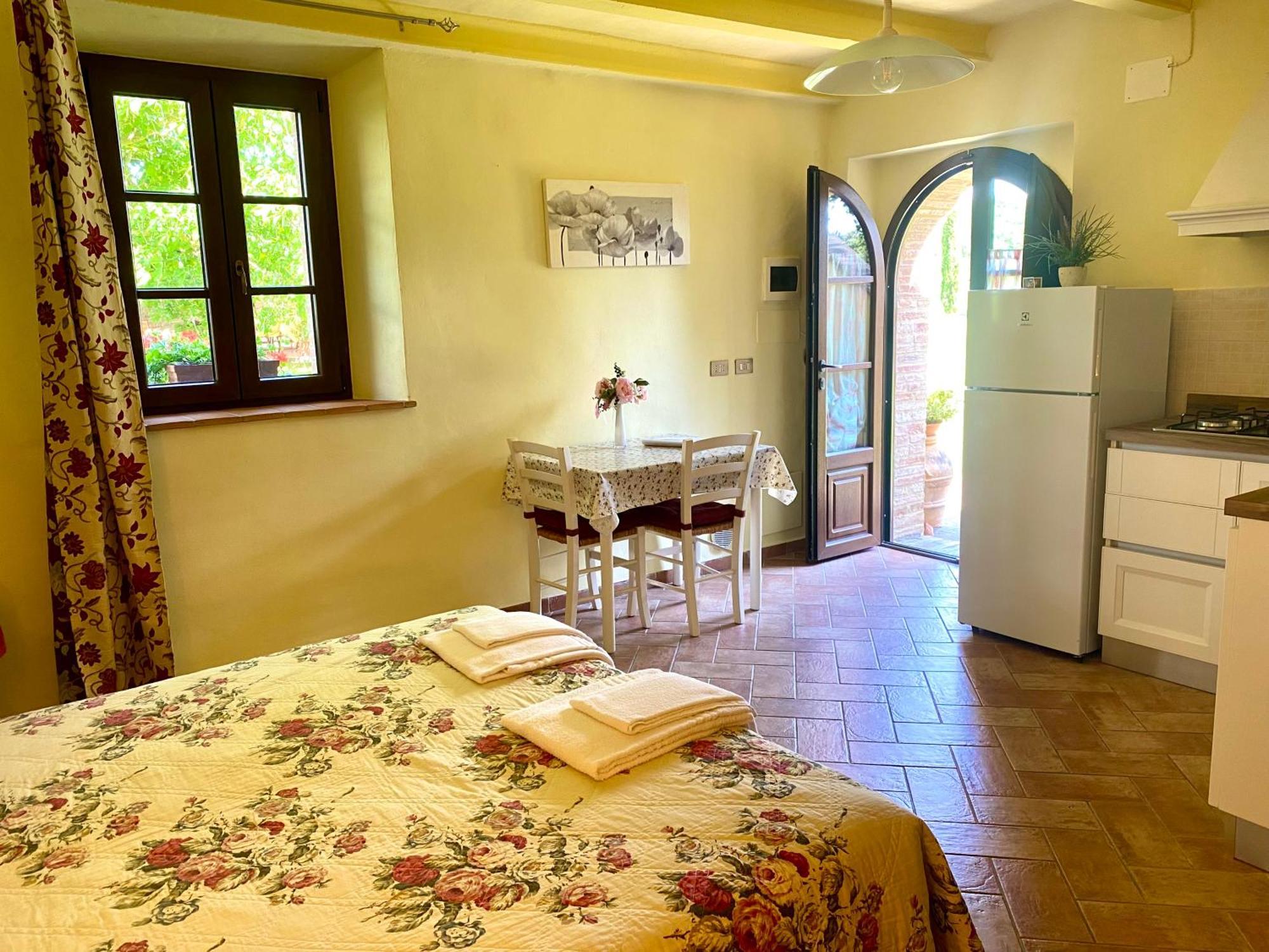 Agriturismo L'Antica Quercia Pomarance Phòng bức ảnh